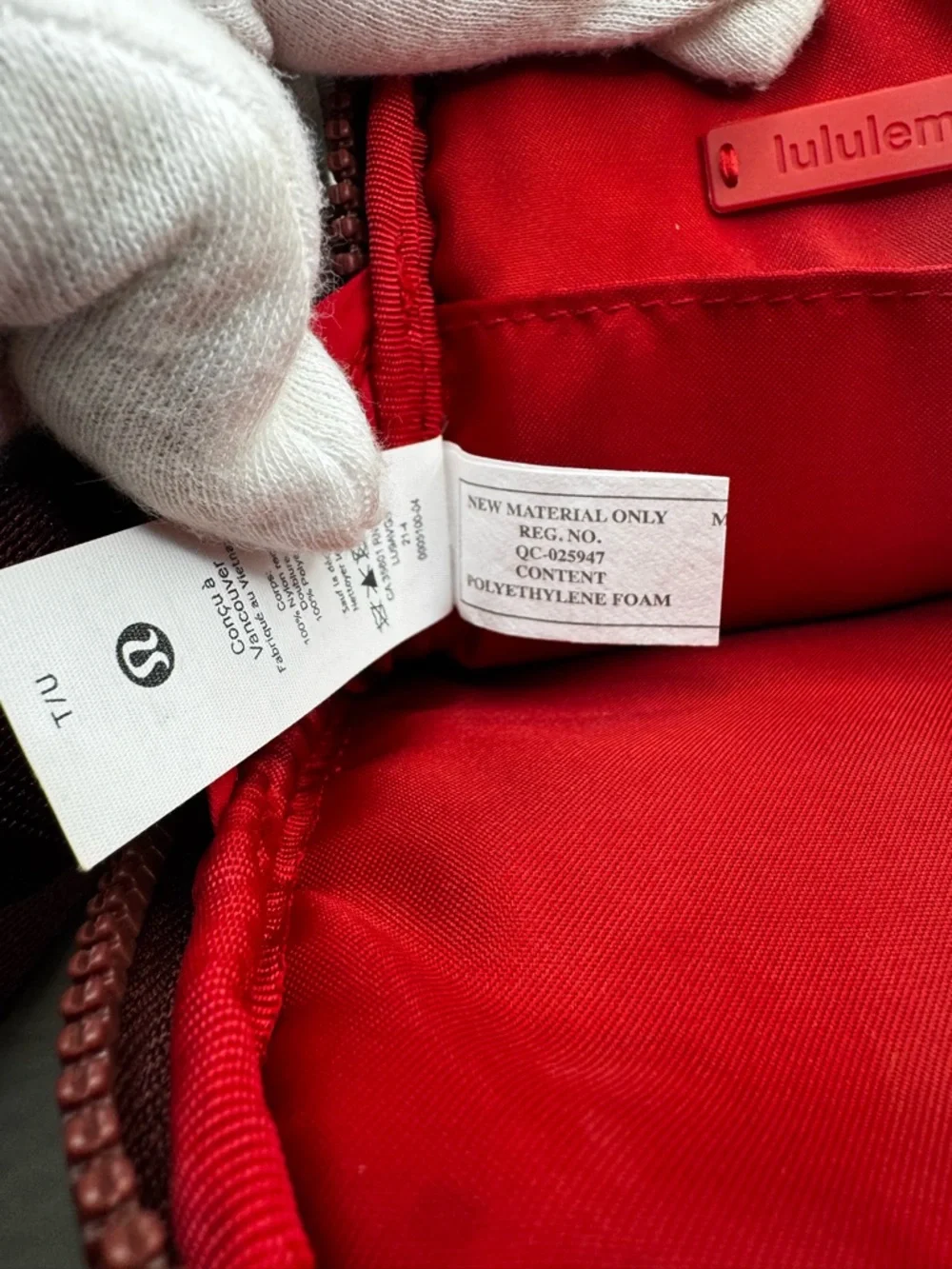 Lululemon Lunar New Year Zip-Top Crossbody Bag - Picture 2 of 11